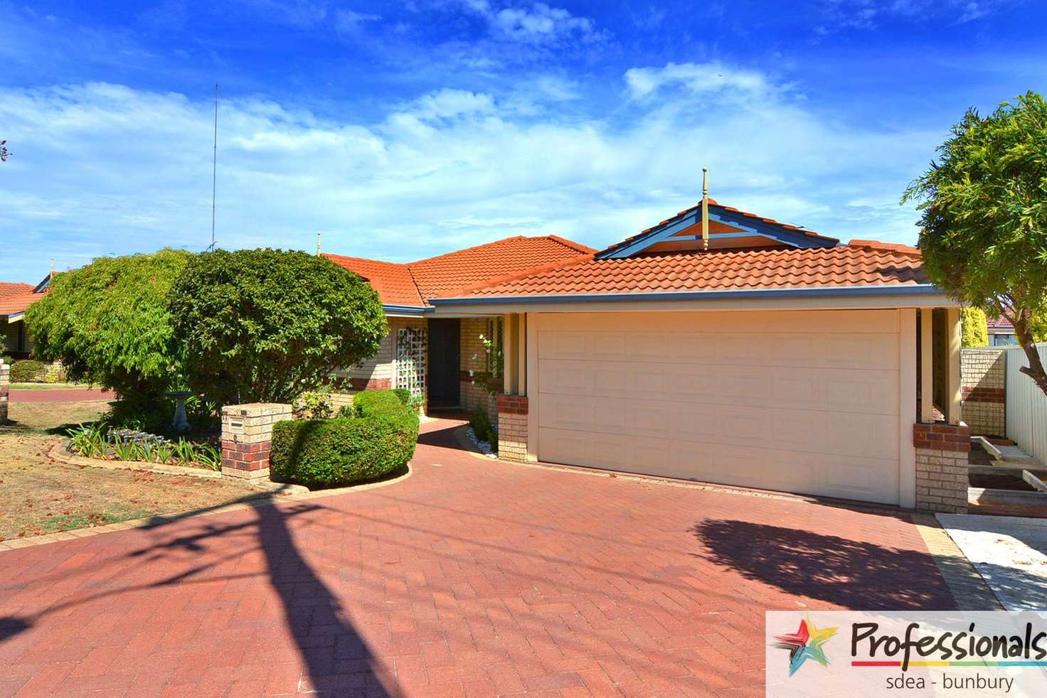 Main view of Homely unit listing, 2/77 Beach Road, South Bunbury WA 6230