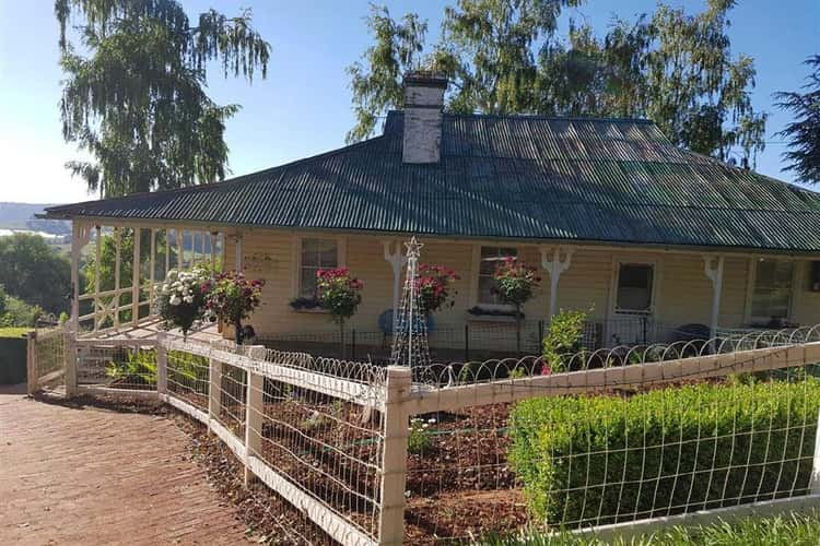 3878 Batlow Road, Batlow NSW 2730