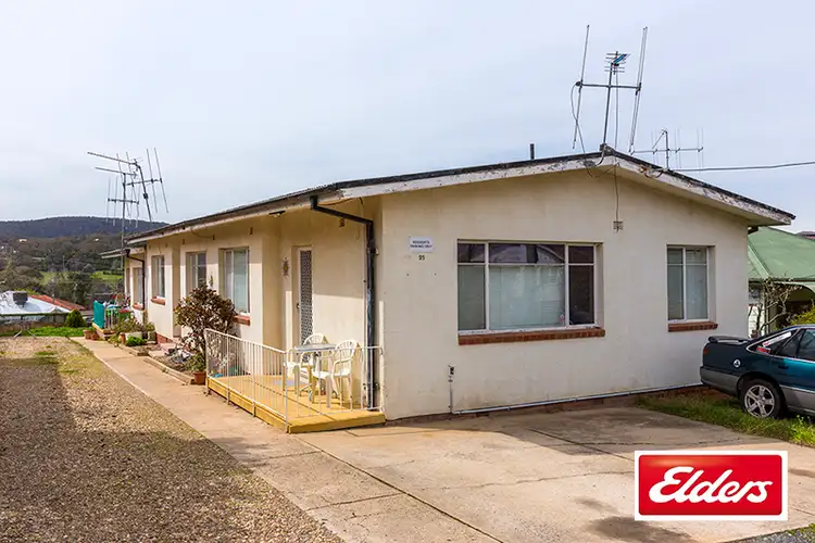 2 25 SUNNYBAR PARADE