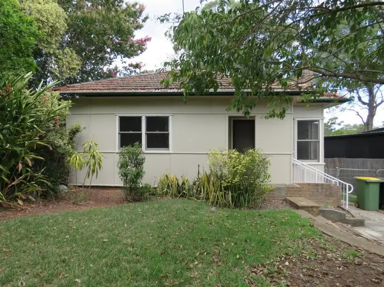 16 Bennett Ave, Carramar NSW 2163
