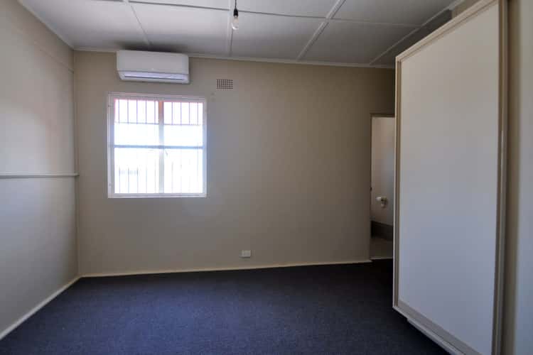 Fourth view of Homely unit listing, 1/140 Broadway, Junee NSW 2663