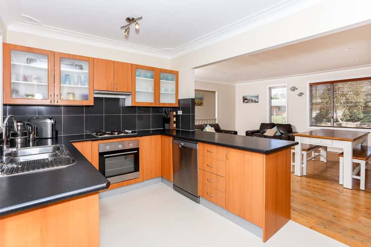 Fifth view of Homely house listing, 8 Greenway Avenue, Mannering Park NSW 2259