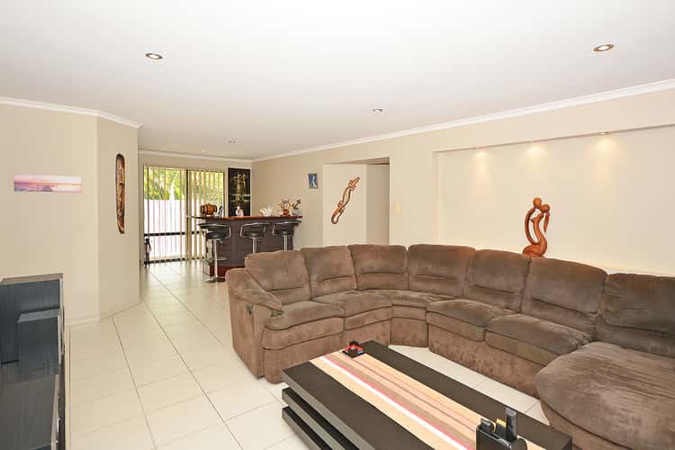 Fifth view of Homely house listing, 18 Sunline Court, Urangan QLD 4655