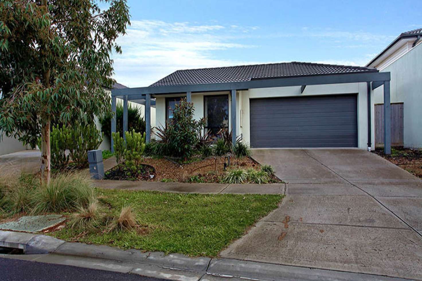 Main view of Homely house listing, 4 Harwood Court, Burnside Heights VIC 3023