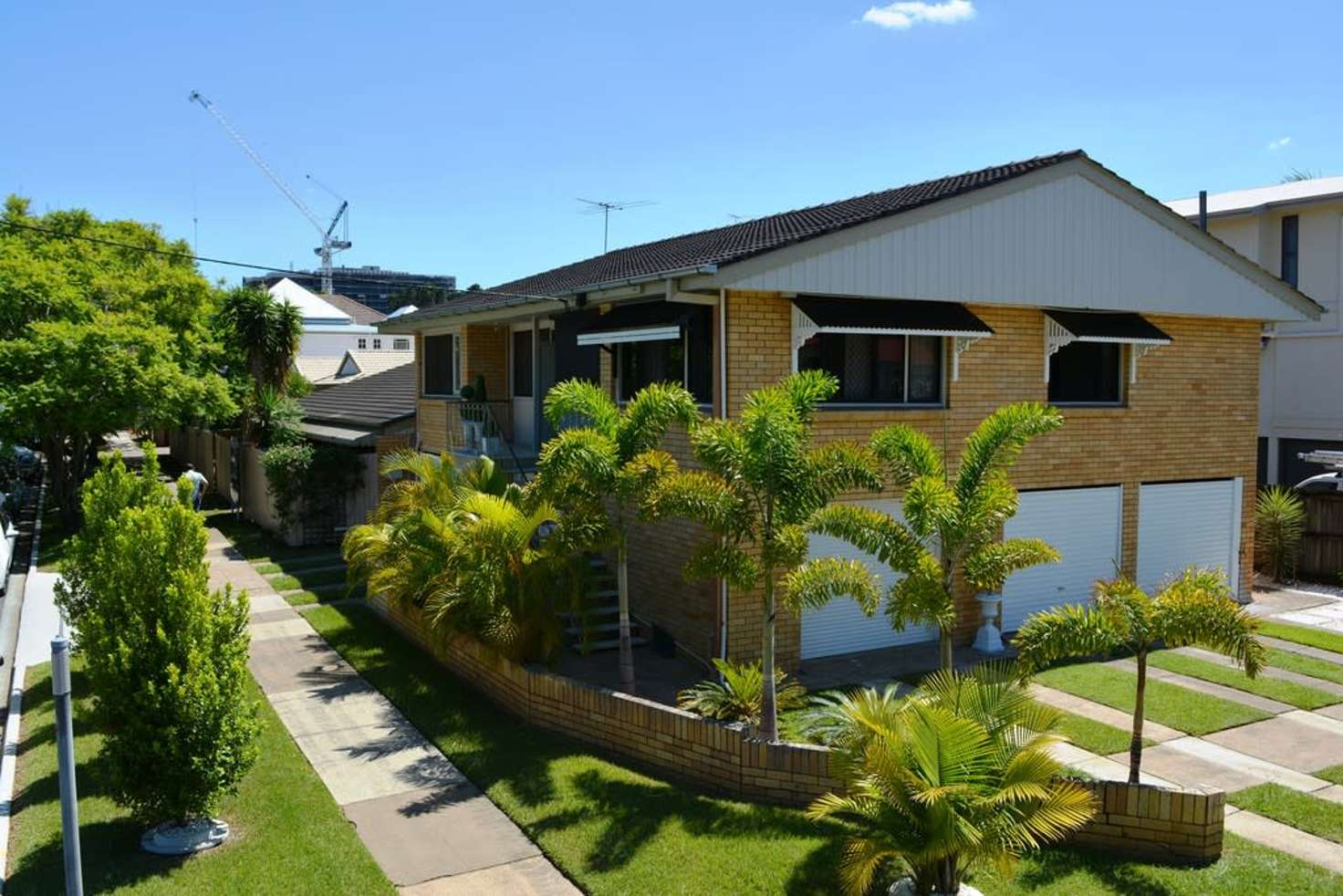 Main view of Homely unit listing, 2/1 Vine Street, Ascot QLD 4007