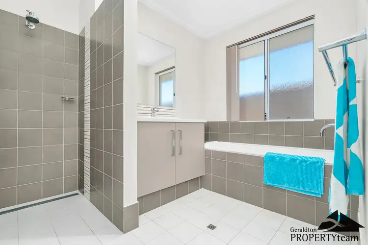 23 Periwinkle Street, Drummond Cove WA 6532