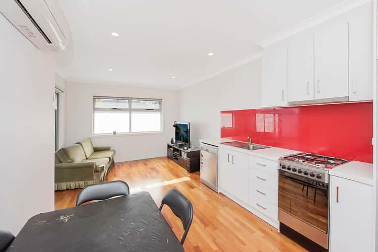 Seventh view of Homely house listing, 6/4 Henry Street, Reservoir VIC 3073