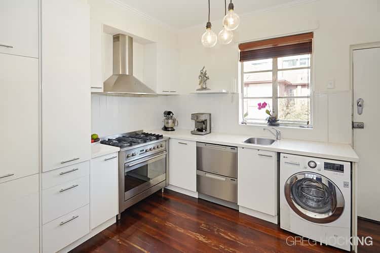 Third view of Homely apartment listing, 18/17 Queens Road, Melbourne VIC 3004