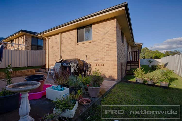 Second view of Homely house listing, 1/33 Murphy Circuit, Ashtonfield NSW 2323