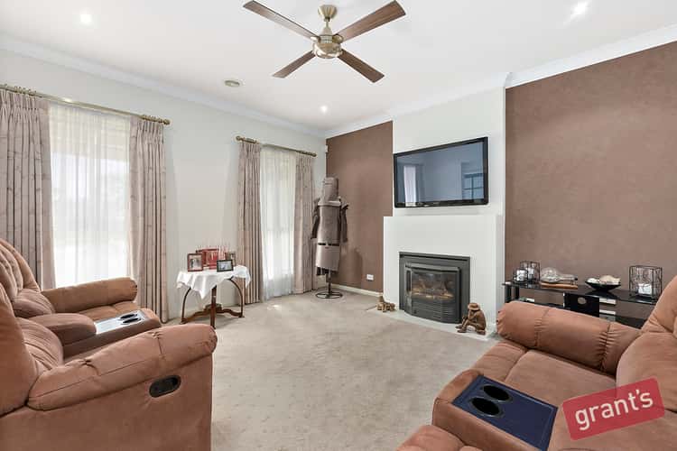 Fourth view of Homely house listing, 8 Rose Garden Court, Narre Warren North VIC 3804