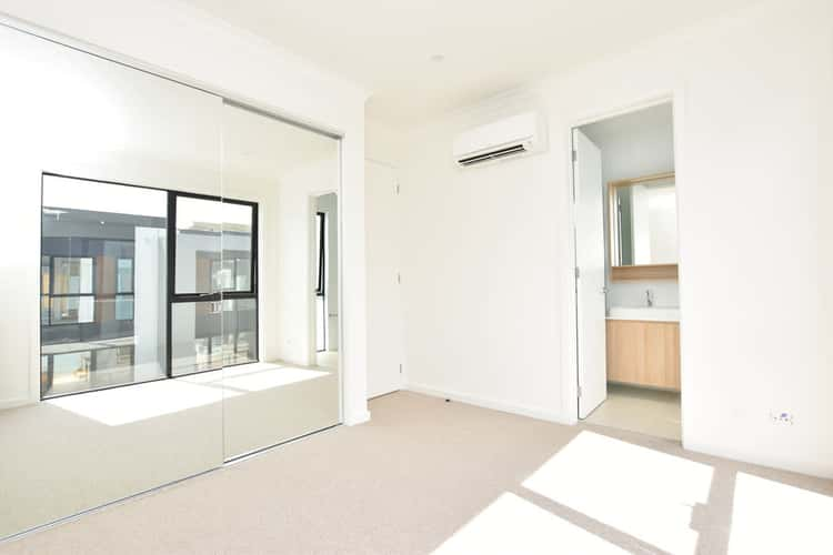 Fourth view of Homely apartment listing, 18 Kitchen Street, Port Melbourne VIC 3207