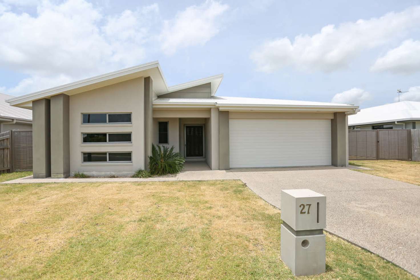 Main view of Homely house listing, 27 Oysterlee Street, Beaconsfield QLD 4740
