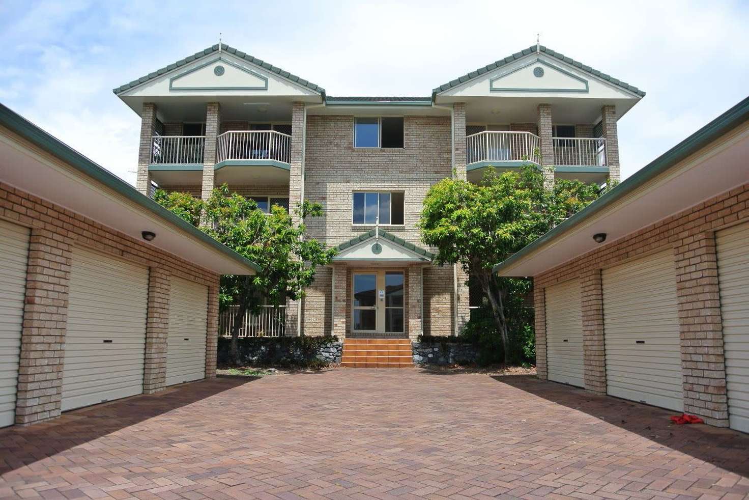 Main view of Homely unit listing, 4/7 Weston Street, Coorparoo QLD 4151