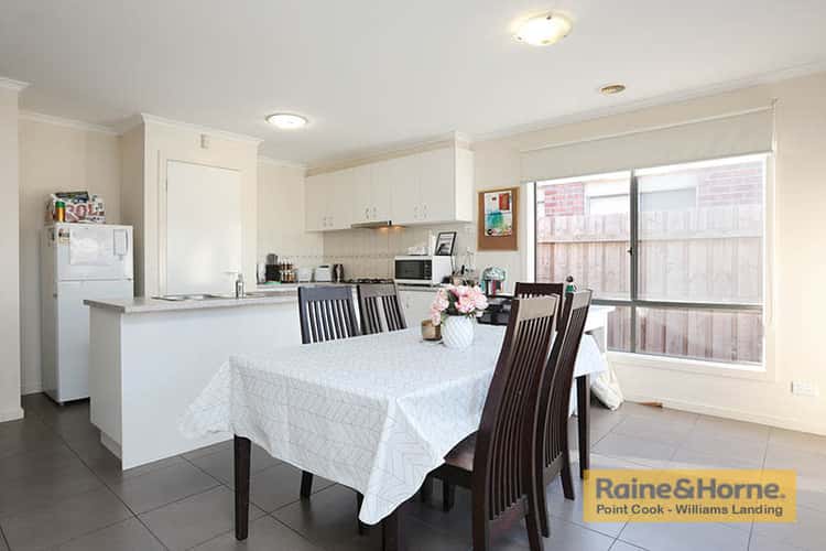 Fifth view of Homely house listing, 2/77 Bronson Circuit, Hoppers Crossing VIC 3029