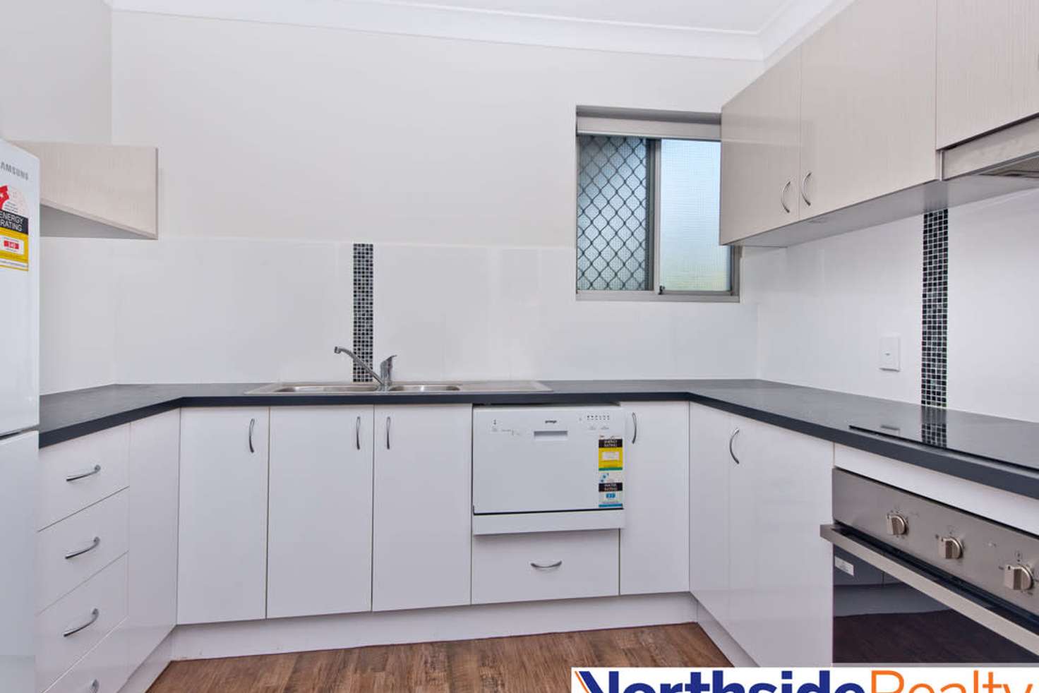 Main view of Homely unit listing, 4/28 Hall Street, Chermside QLD 4032