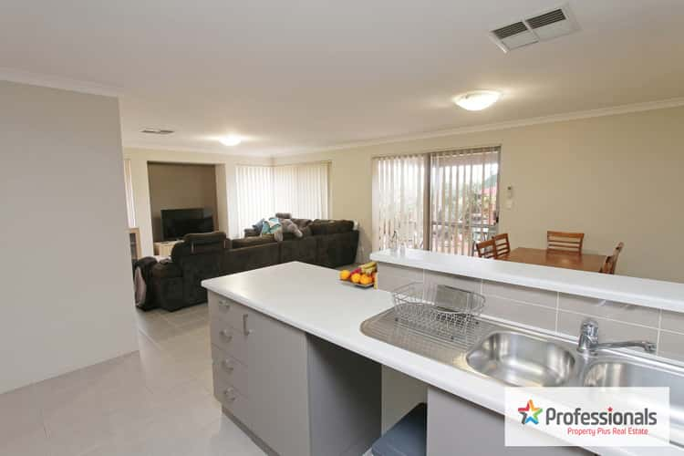 Seventh view of Homely house listing, 2/20 Claridge Circle, Thornlie WA 6108