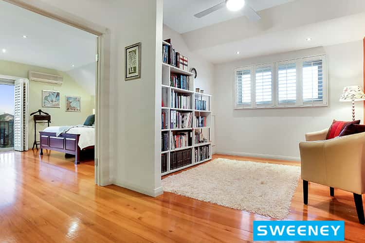 Fifth view of Homely house listing, 10 Hopetoun Court, Altona Meadows VIC 3028