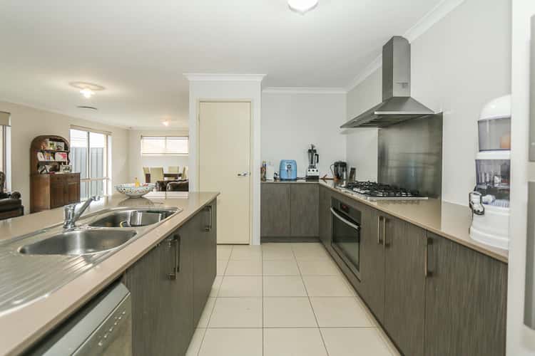 Second view of Homely house listing, 5 Ritter Approach, Piara Waters WA 6112