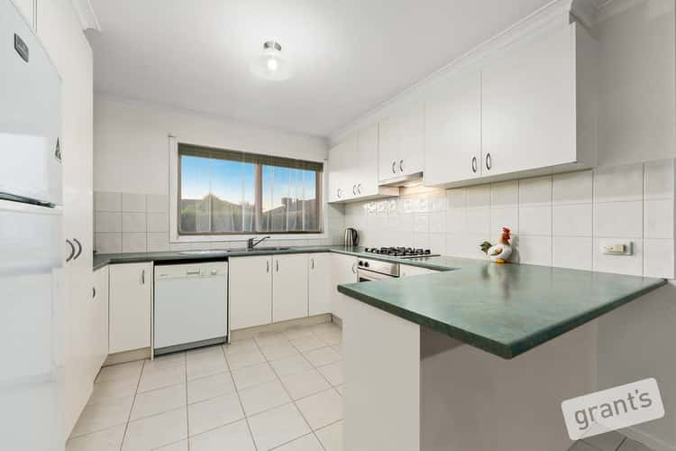 Seventh view of Homely house listing, 2 Cadell Place, Berwick VIC 3806