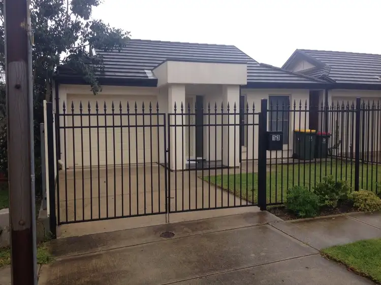 13 The Driveway