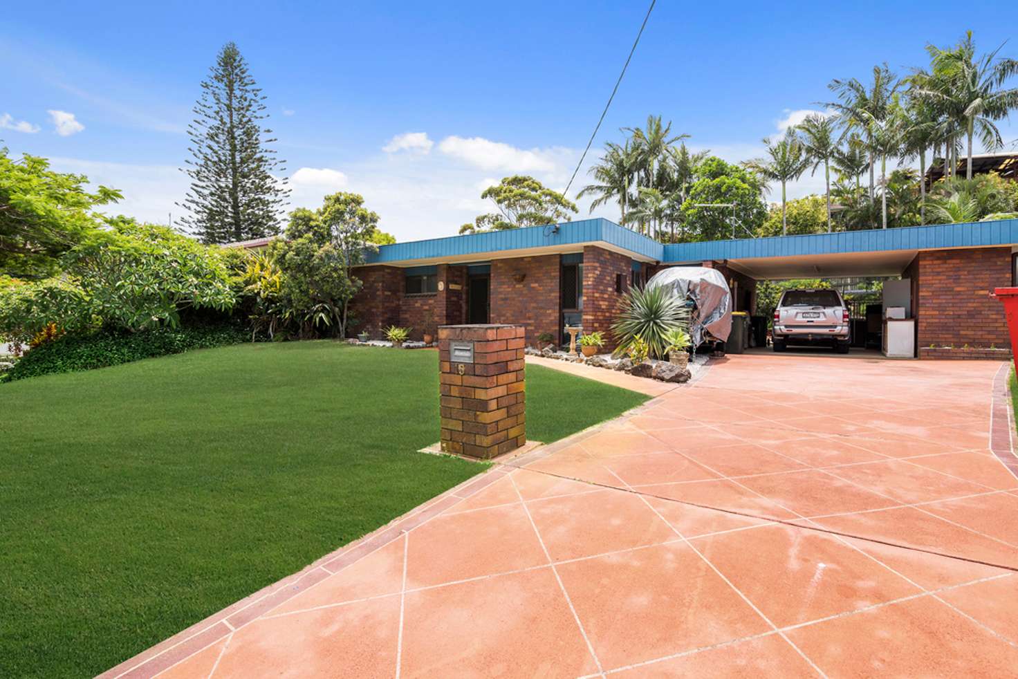 Main view of Homely house listing, 15 Bimbadeen Avenue, Banora Point NSW 2486