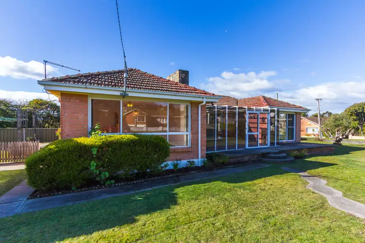 21 Fairway Crescent