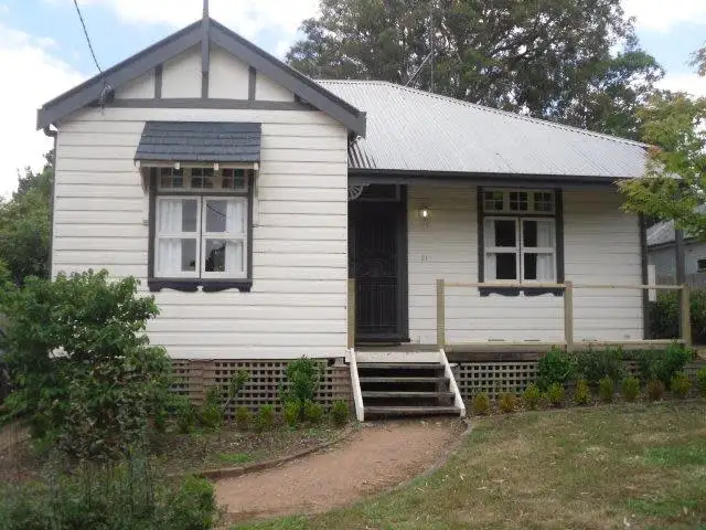 21 Penrose Road