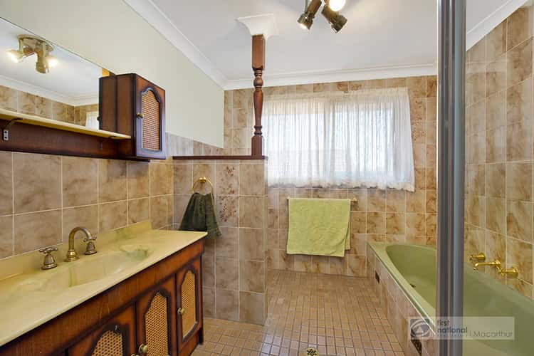 Fourth view of Homely house listing, 7 Hayes Place, Minto NSW 2566