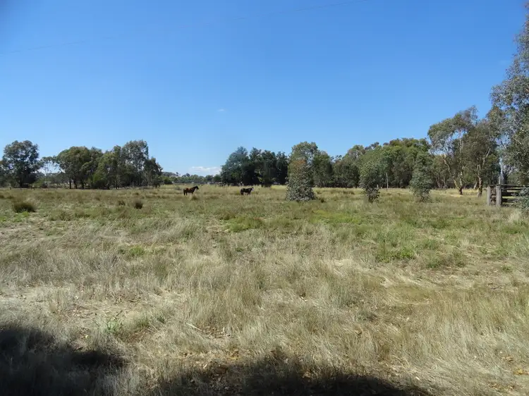 Lot 1 D2 Access Road, Chiltern VIC 3683