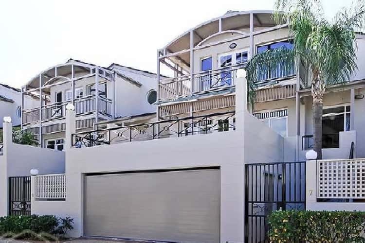 Second view of Homely townhouse listing, 6/7 Toorak Road, Hamilton QLD 4007