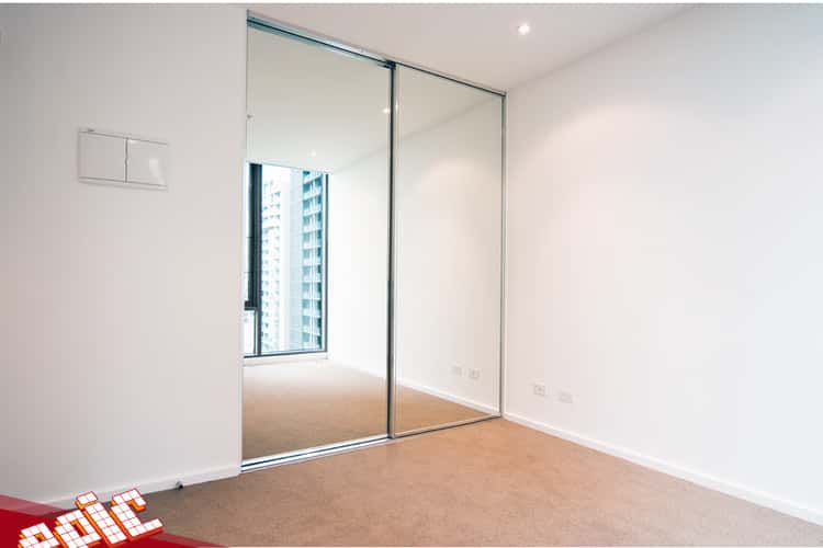 Third view of Homely apartment listing, REF 062202/118 Kavanagh Street, Southbank VIC 3006