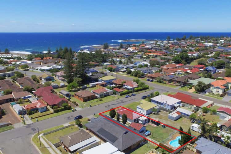 Main view of Homely house listing, 17 Kulgoa Street, Blue Bay NSW 2261