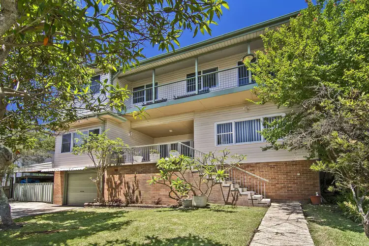 6 Alkoomie Avenue, Forestville NSW 2087