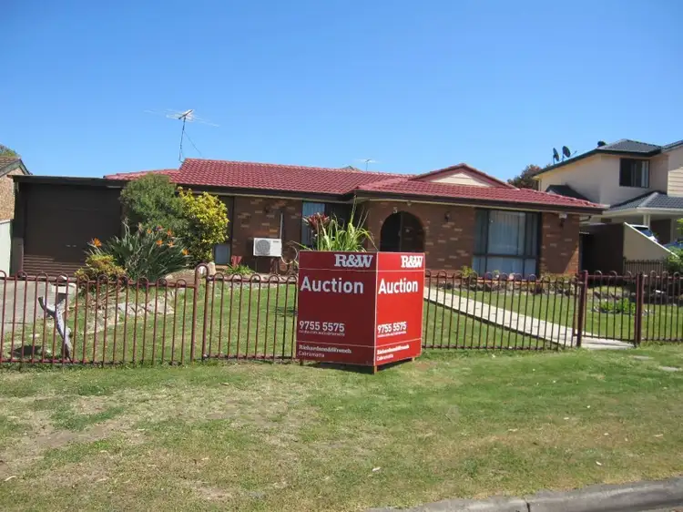 5 Boronia Road, Bossley Park NSW 2176
