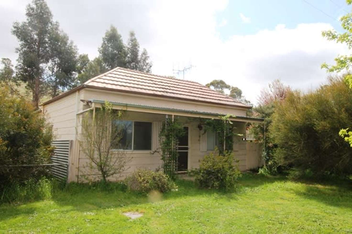 Main view of Homely house listing, 8 Albert Street, Beaufort VIC 3373