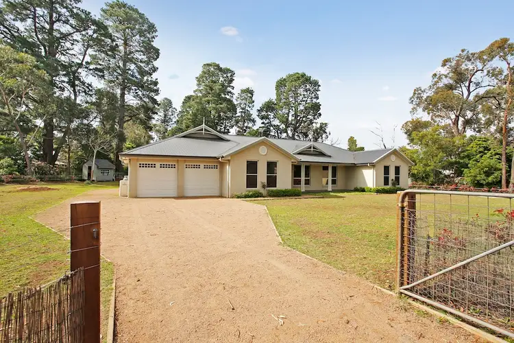 14 Kiandra Cres, Yerrinbool NSW 2575