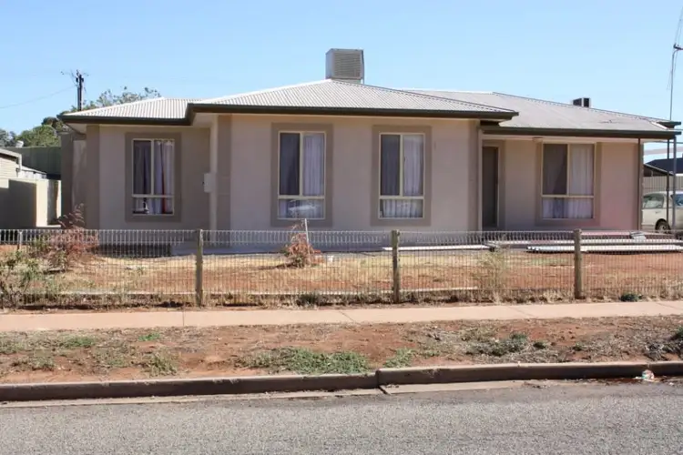 24 Grundel Street