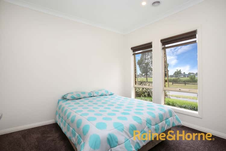 Sixth view of Homely house listing, 1 Wallingford Place, Narre Warren South VIC 3805