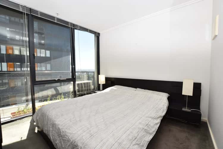 Fifth view of Homely apartment listing, REF 011941/22 Kavanagh Street, Southbank VIC 3006