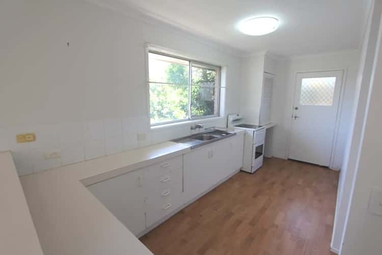 Fourth view of Homely unit listing, 2/21 Surf Parade, Broadbeach QLD 4218