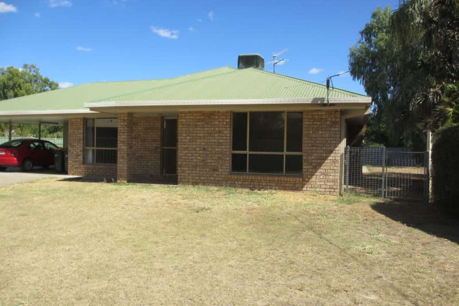 Main view of Homely house listing, 2a Sharlyn Crescent, Emerald QLD 4720