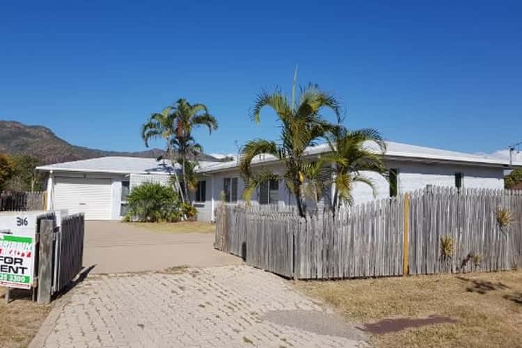 Second view of Homely semiDetached listing, 1 /316 Pinnacle Drive, Rasmussen QLD 4815