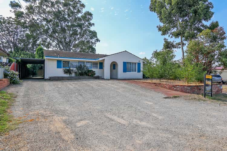 5 BANKSIA ROAD, Camillo WA 6111