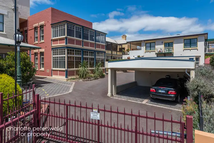 8/80-82 Hampden Road, Battery Point TAS 7004