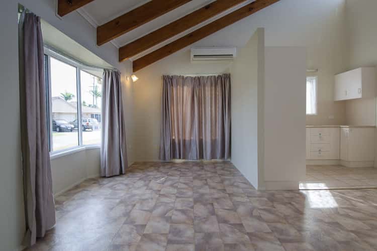 Fourth view of Homely apartment listing, 3/10 Beaconsfield Road, Beaconsfield QLD 4740