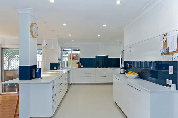 Second view of Homely house listing, 10 Lind Court, Quinns Rocks WA 6030