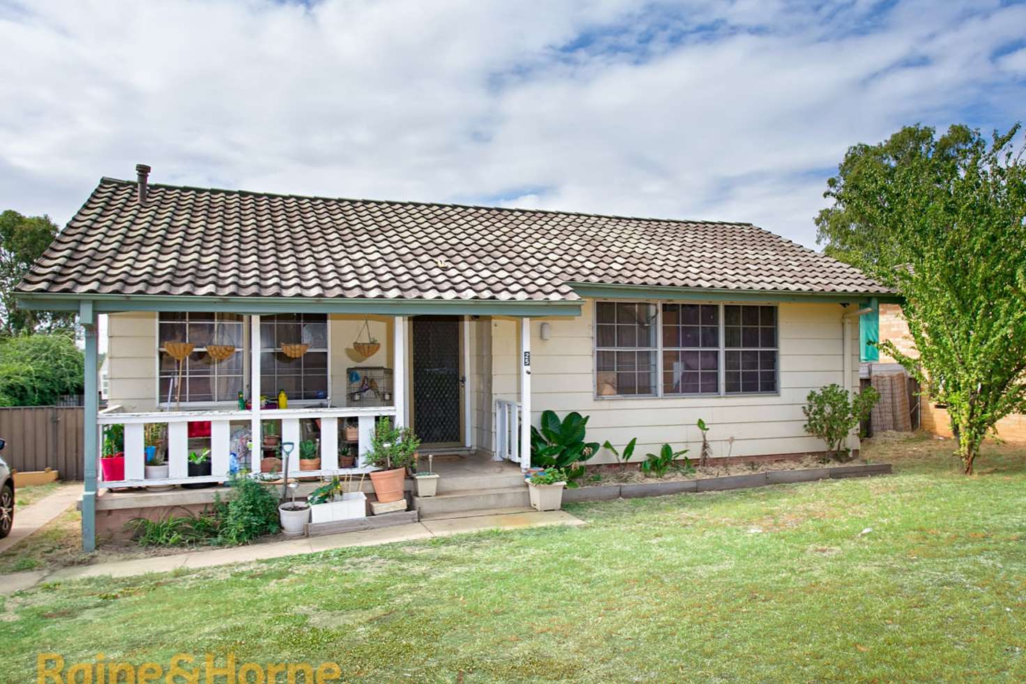 Main view of Homely house listing, 25 Connorton Avenue, Ashmont NSW 2650