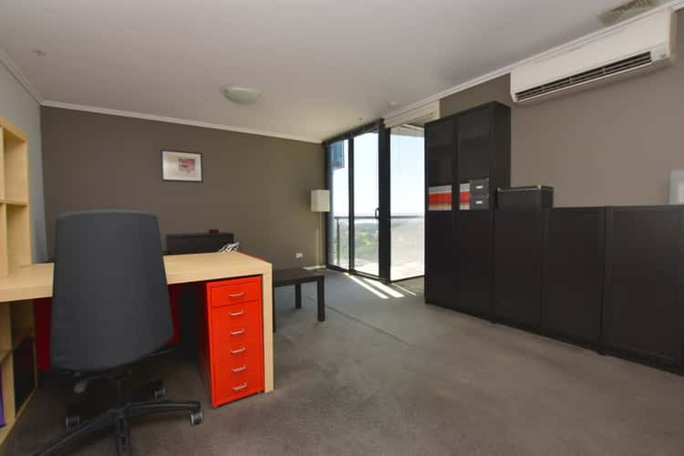 Main view of Homely apartment listing, REF 011941/22 Kavanagh Street, Southbank VIC 3006