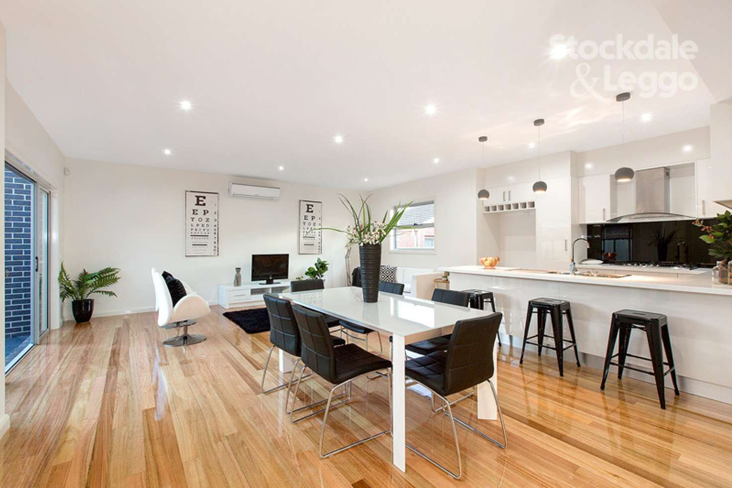Main view of Homely townhouse listing, 1/11 Lex Grove, Oak Park VIC 3046
