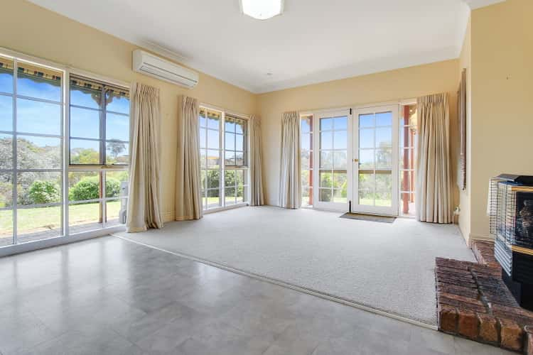 Second view of Homely house listing, 27 Harnham Drive, Bairnsdale VIC 3875